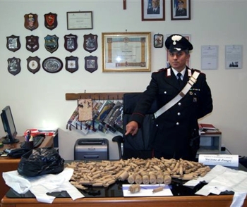 I botti sequestrati dai Carabinieri di Zungri