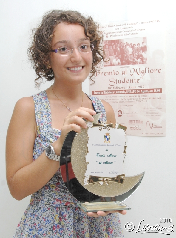 Maria Vecchio, la vincitrice del prestigioso premio per il miglior studente 2010 - foto Libertino