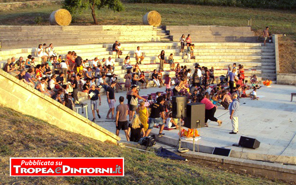 "Teatro d'aMare" nella cornice dell’Anfiteatro di Torre Marrana